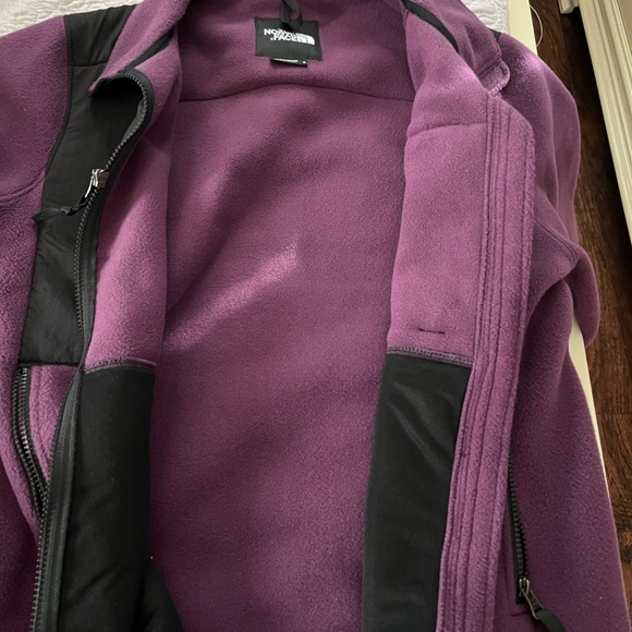 The north face women’s jacket - Picture 3 of 5